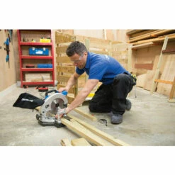 SILVERLINE SCIE RADIALE COMBINEE 210 MM 1400 W -Scie électrique stationnaire Soldes 12973766 3