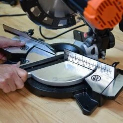 Scie à Onglet 1700W 210 Mm Laser STEINER 11 Scie à Onglet 1700W 210 Mm Laser STEINER -Scie électrique stationnaire Soldes 28779340 5