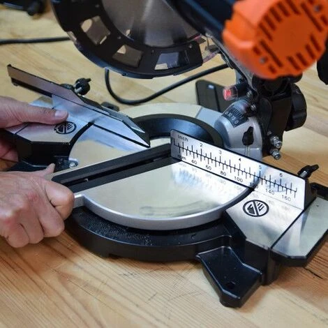 Scie à Onglet 1700W 210 Mm Laser STEINER 7 Scie à Onglet 1700W 210 Mm Laser STEINER – Image 5