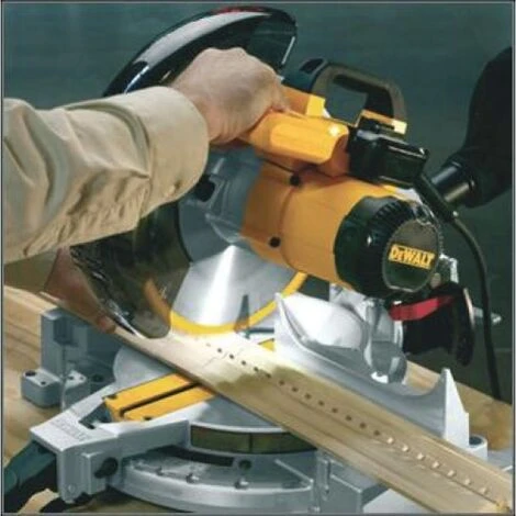 DEWALT Scie à Onglets Radiale Ø 216 Mm DWS 777 3 DEWALT Scie à Onglets Radiale Ø 216 Mm DWS 777